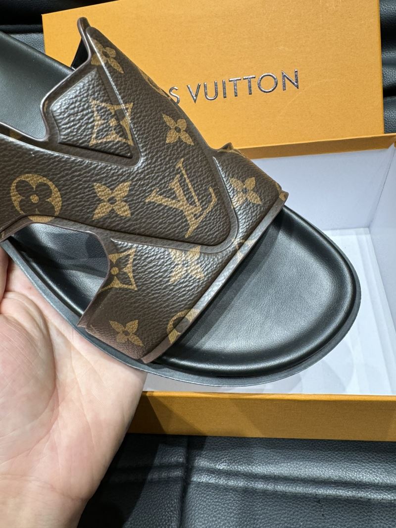 Louis Vuitton Slippers